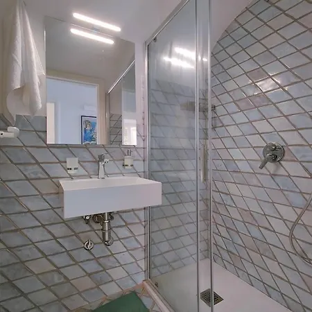 Dolce House Stunning Views By The Sea Hébergement de vacances *