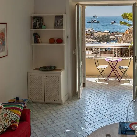 Сasa de vacaciones Dolce House Stunning Views By The Sea Capri